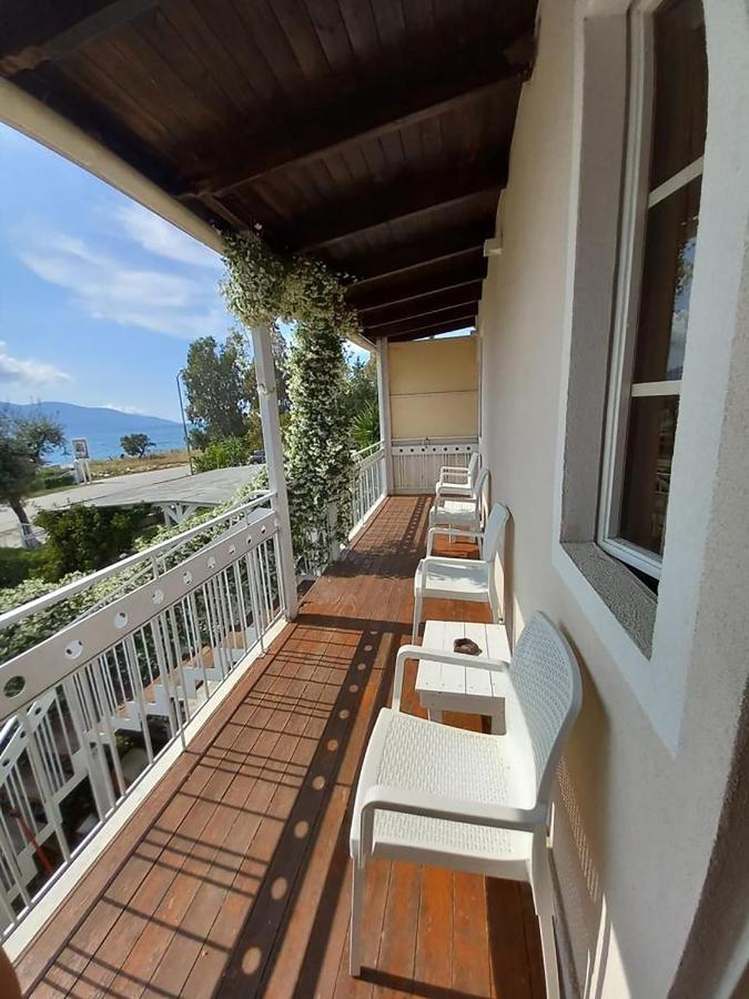 Nili Hotel Vlorë Esterno foto